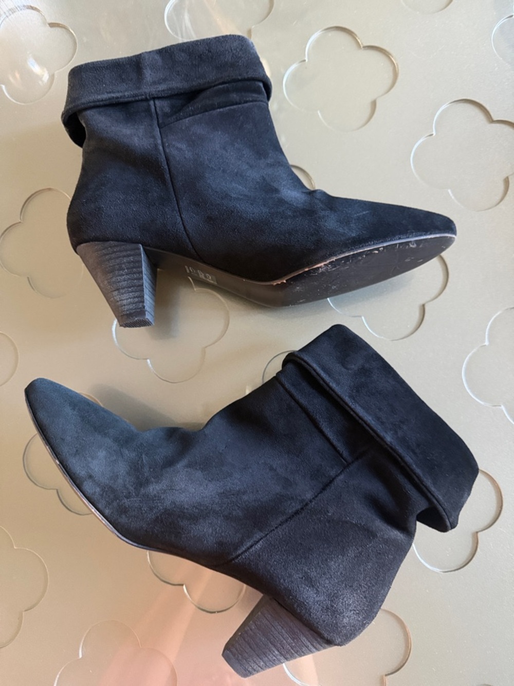 FREE PEOPLE Adella Foldover Suede Booties Black Pointed Toe Block Heel Size 8.5 - Picture 8 of 16